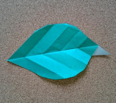 作り方 あじさい 折り紙 立体 折り紙で作る「紫陽花」の立体的な折り方♪簡単にできる作り方はコレ
